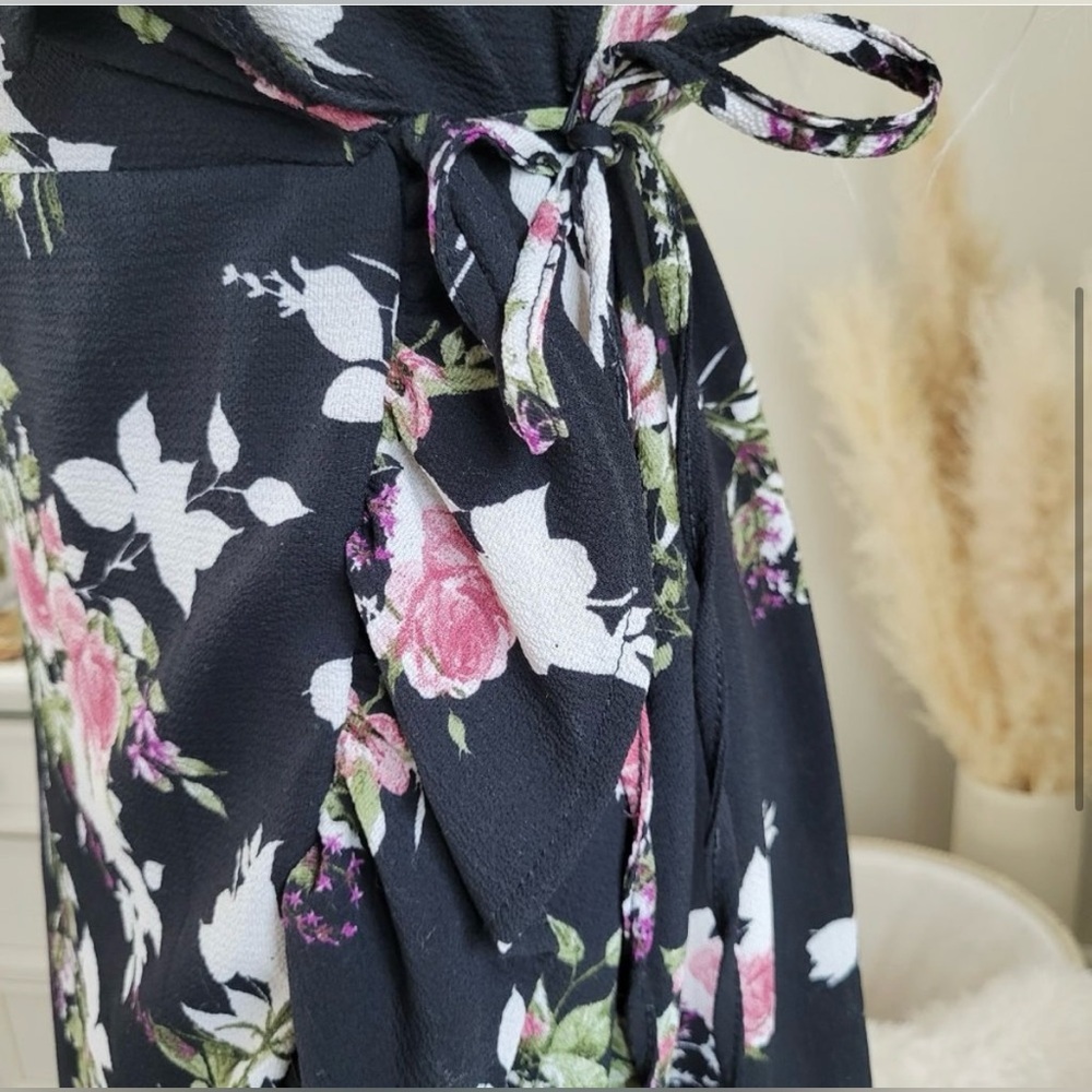 Boutique-Floral Flounce Short Sleeve Wrap Midi Dress-Black-Pink-Multi-NWOT-SzM🌸​ - Picture 9 of 10